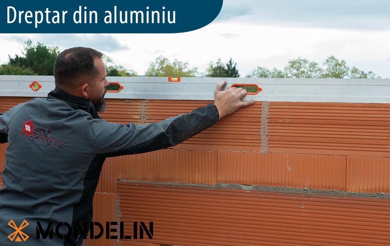 Dreptar din aluminiu cu 2 fiole si manere